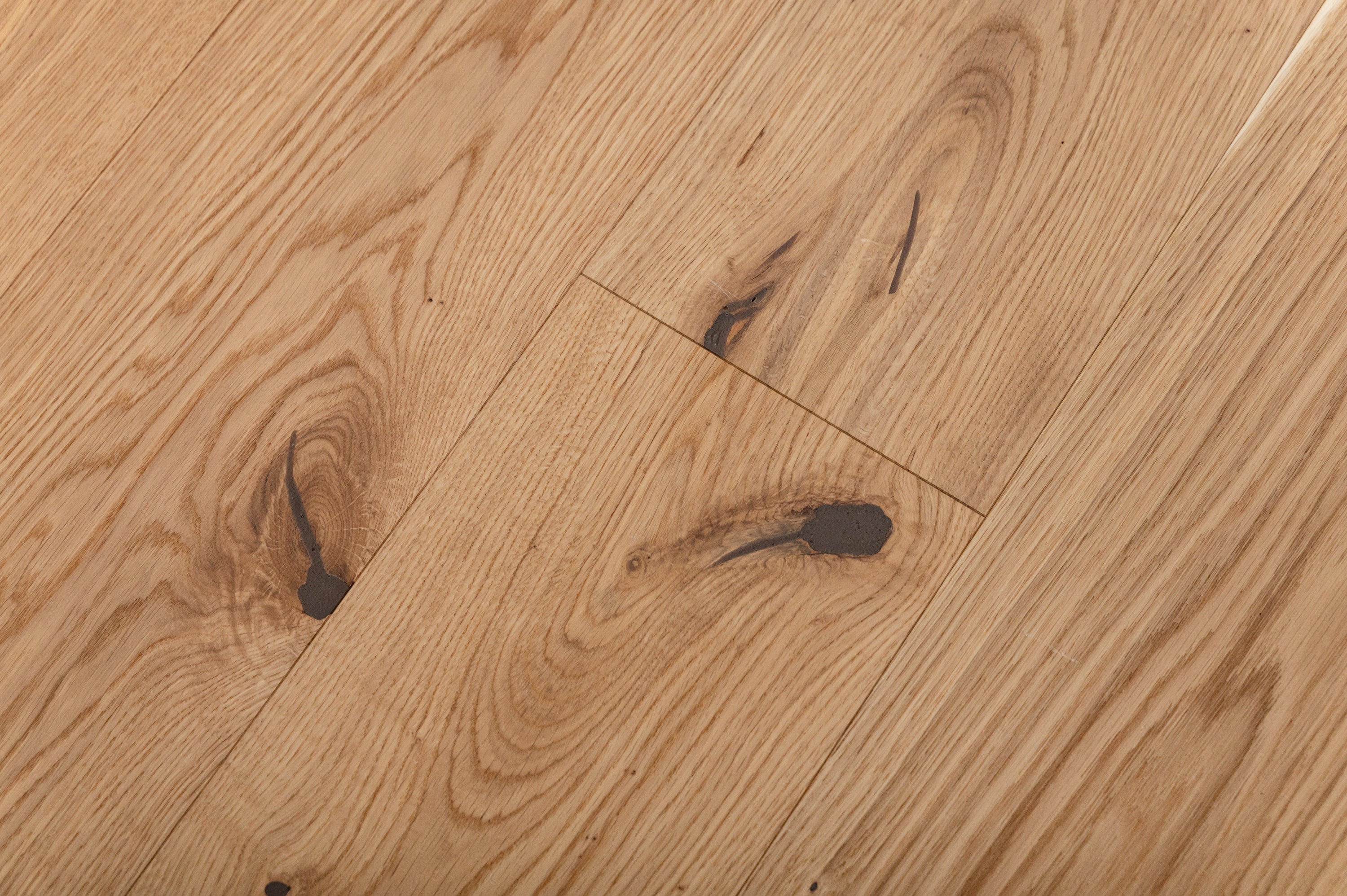 Dąb Rustic olej UV, szczotka, faza V4