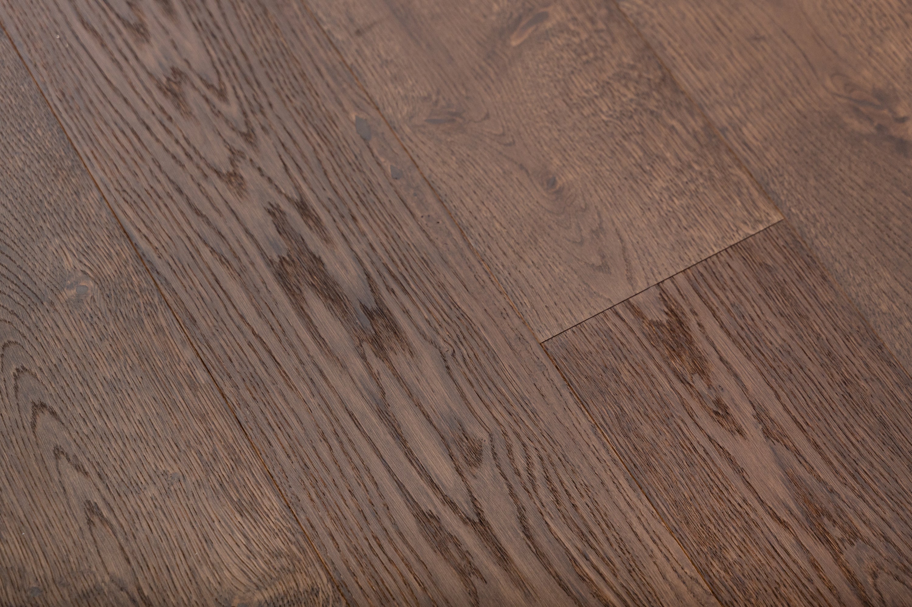 Dąb Rustic Brown lakier, szczotka, faza V4