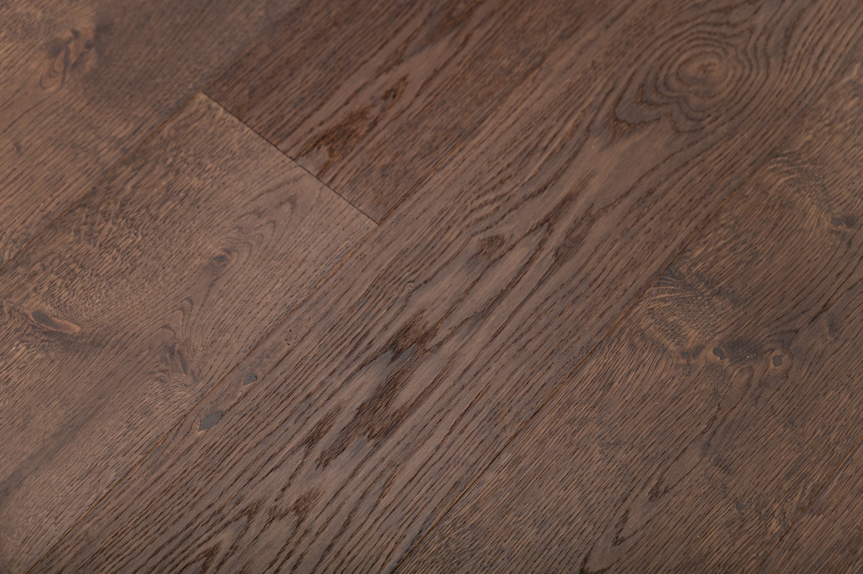 Dąb Rustic Brown lakier, szczotka, faza V4