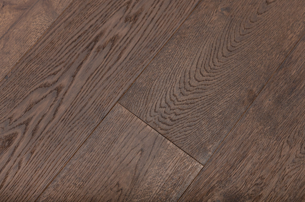 Dąb Rustic Brown lakier, szczotka, faza V4