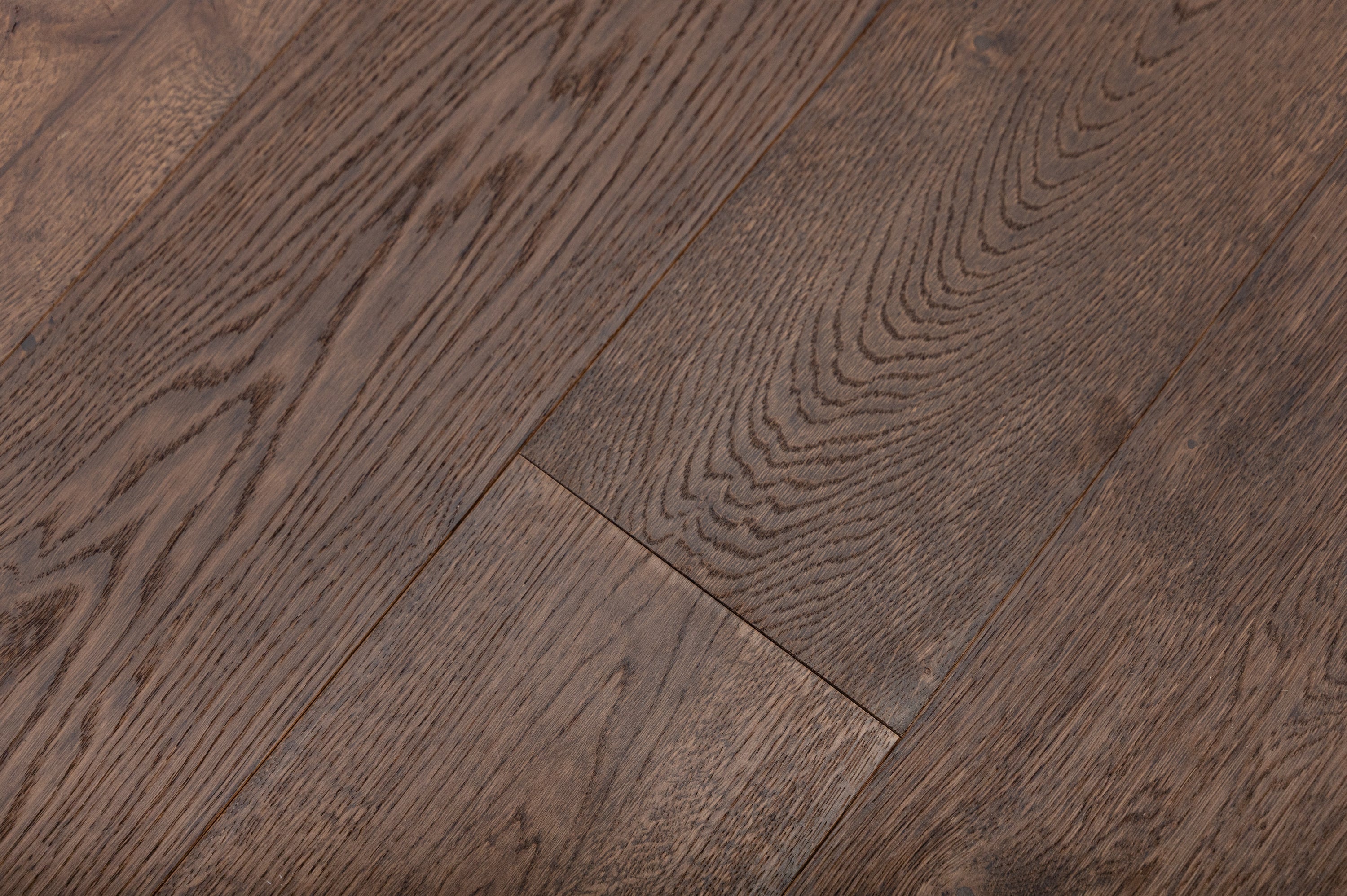 Dąb Rustic Brown lakier, szczotka, faza V4