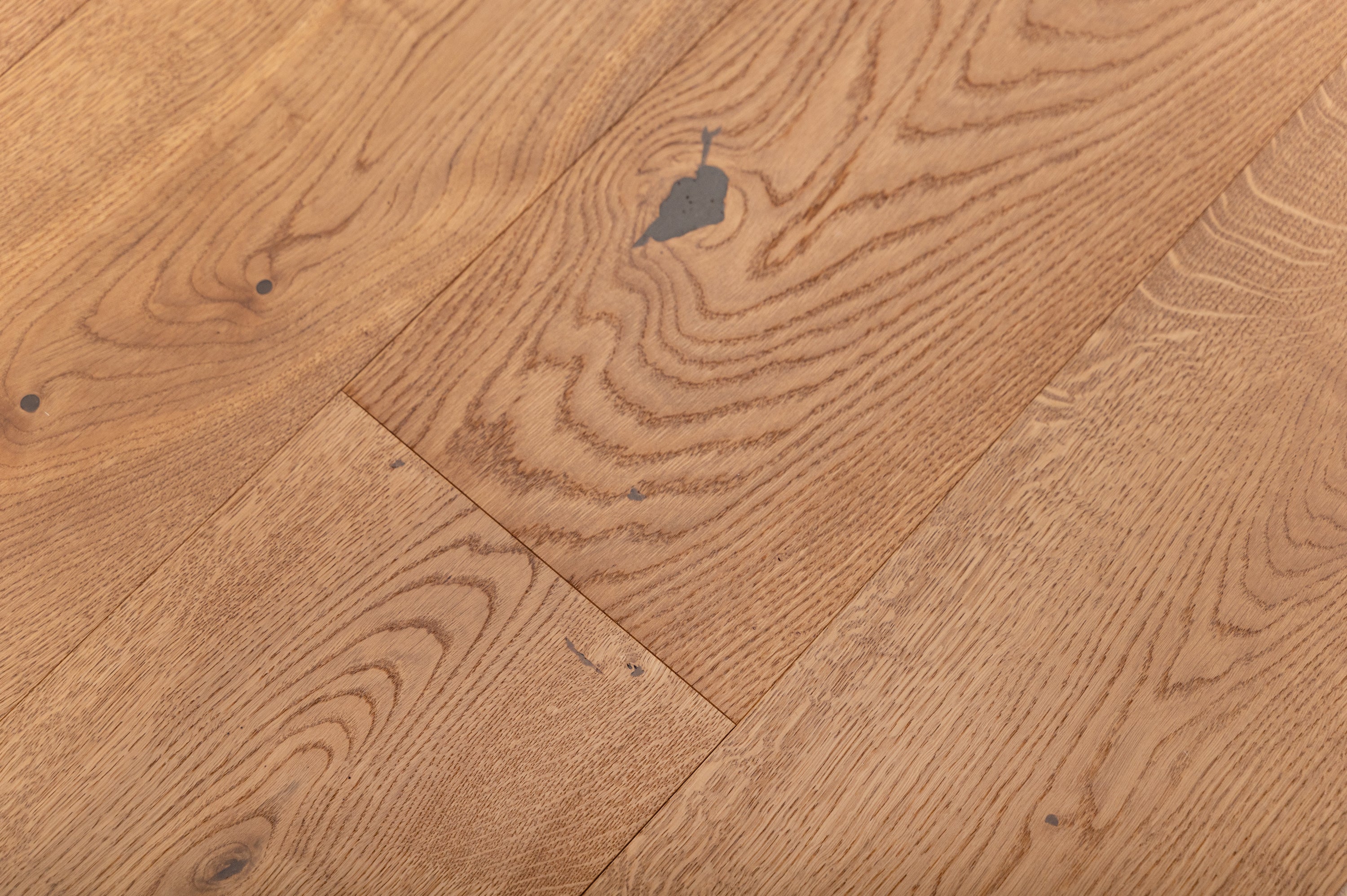 Dąb Rustic Honey olej UV, szczotka, faza V4