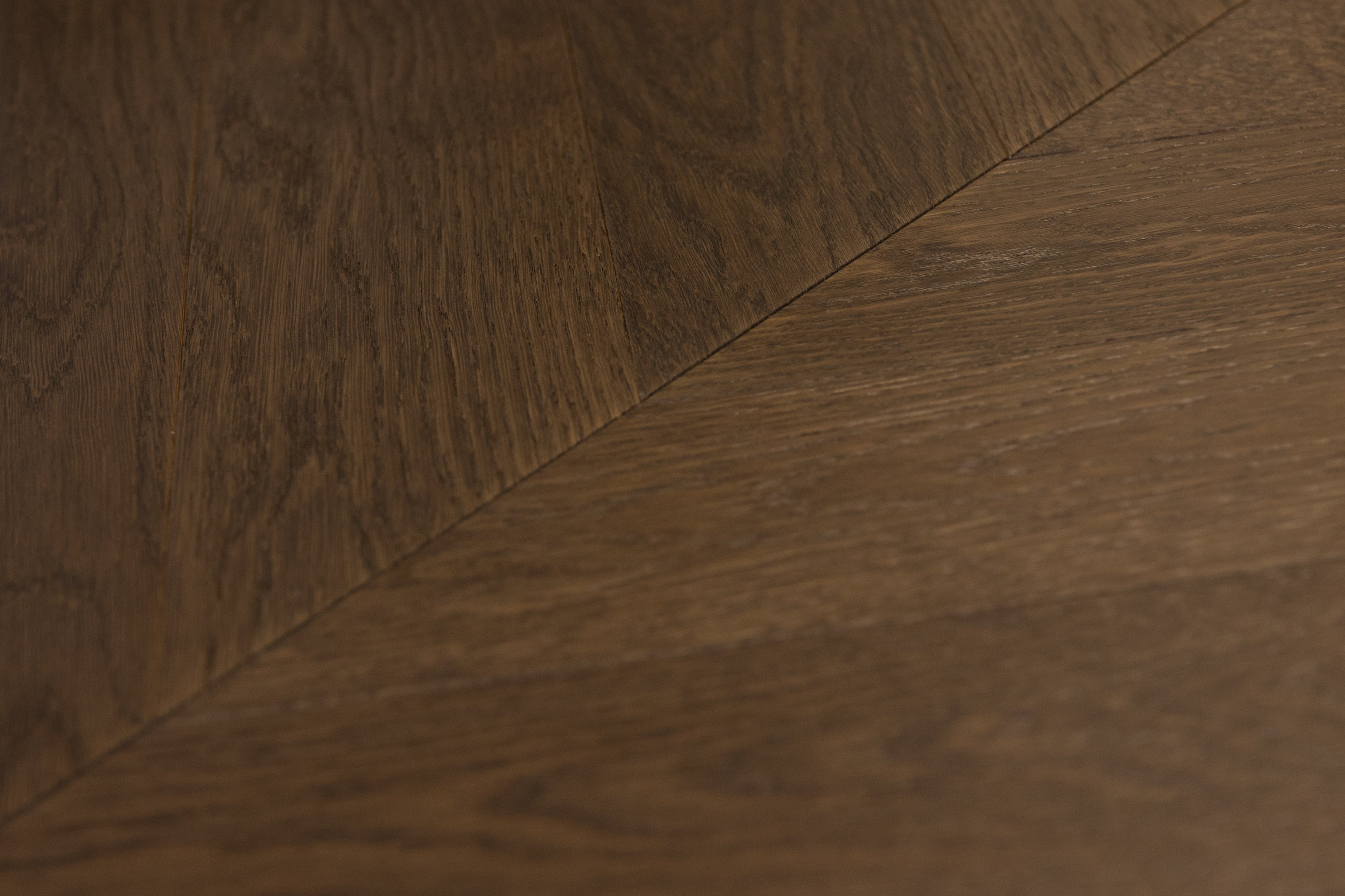 Jodła francuska Chevron Dąb Select Brown lakier, szczotka, faza V4