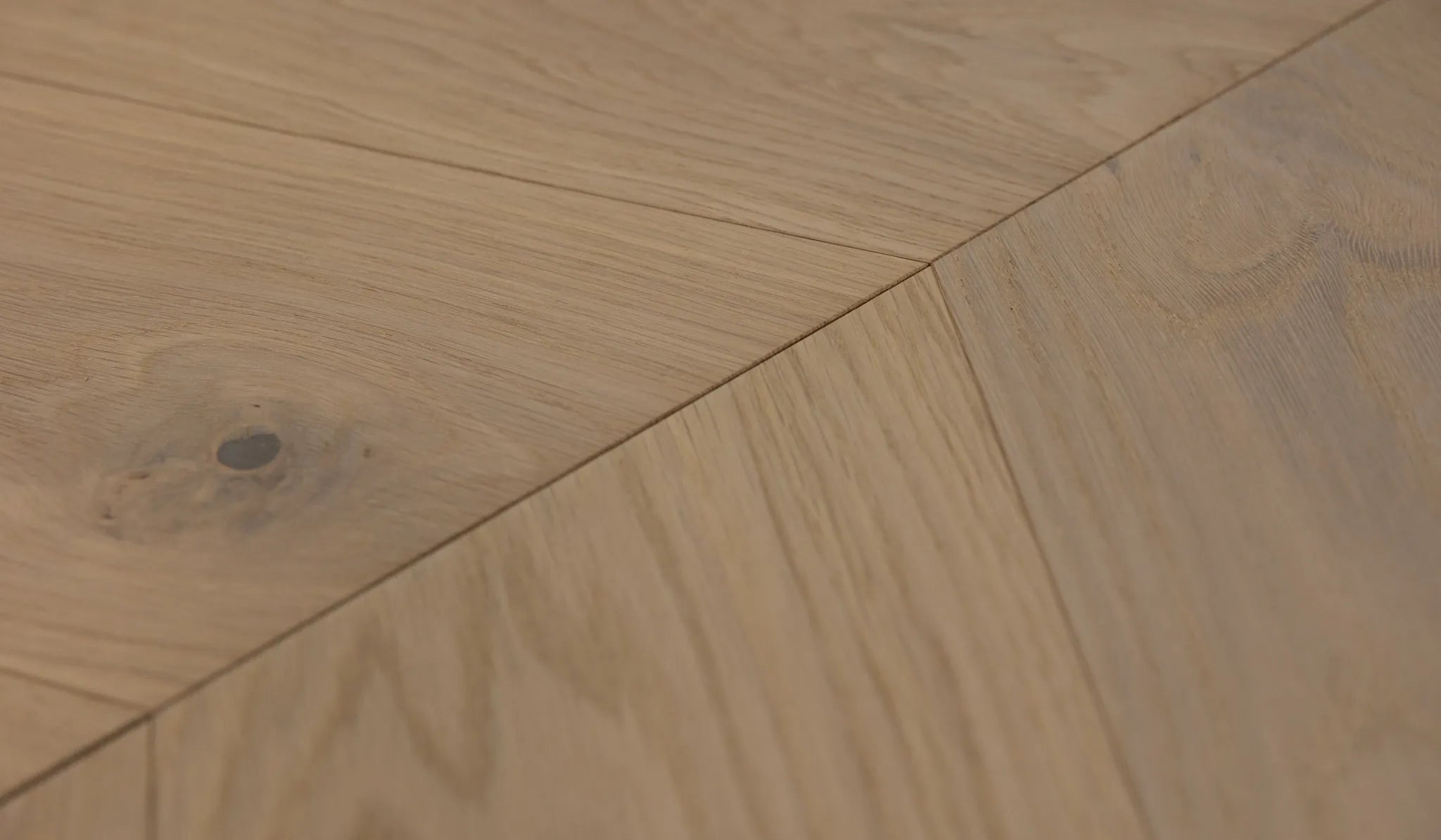 Jodła węgierska Dąb Rustic New White olej UV, szczotka, faza V4