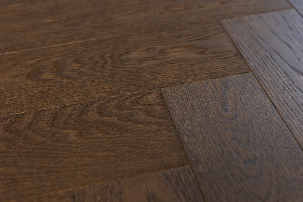 Jodła klasyczna Dąb Select Brown olej UV, szczotka, faza V4