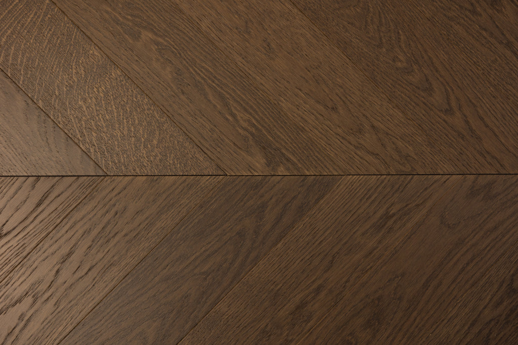 Jodła francuska Chevron Dąb Select Brown lakier, szczotka, faza V4