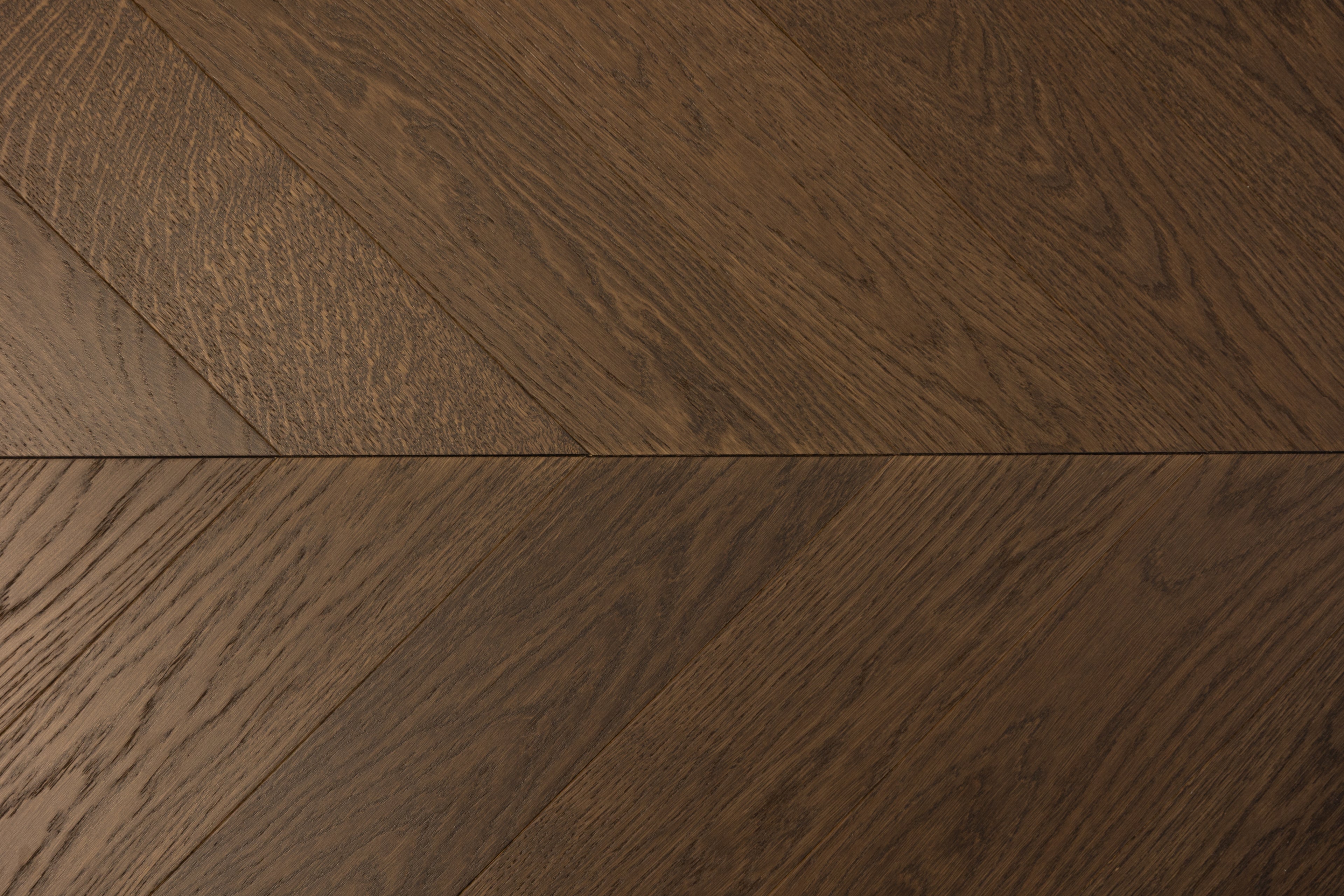 Jodła francuska Chevron Dąb Select Brown lakier, szczotka, faza V4