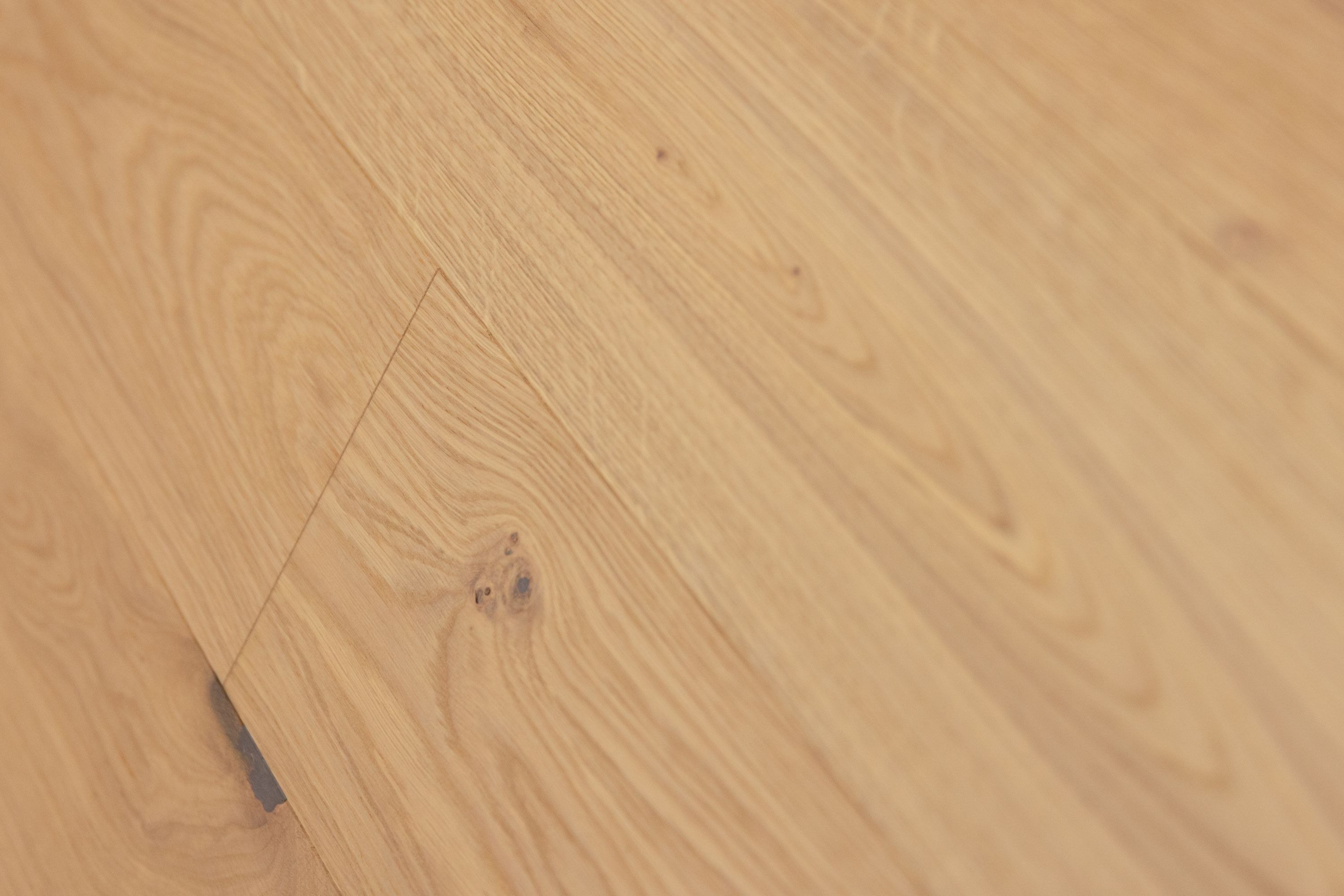 Dąb Rustic New White olej UV, szczotka, faza V4