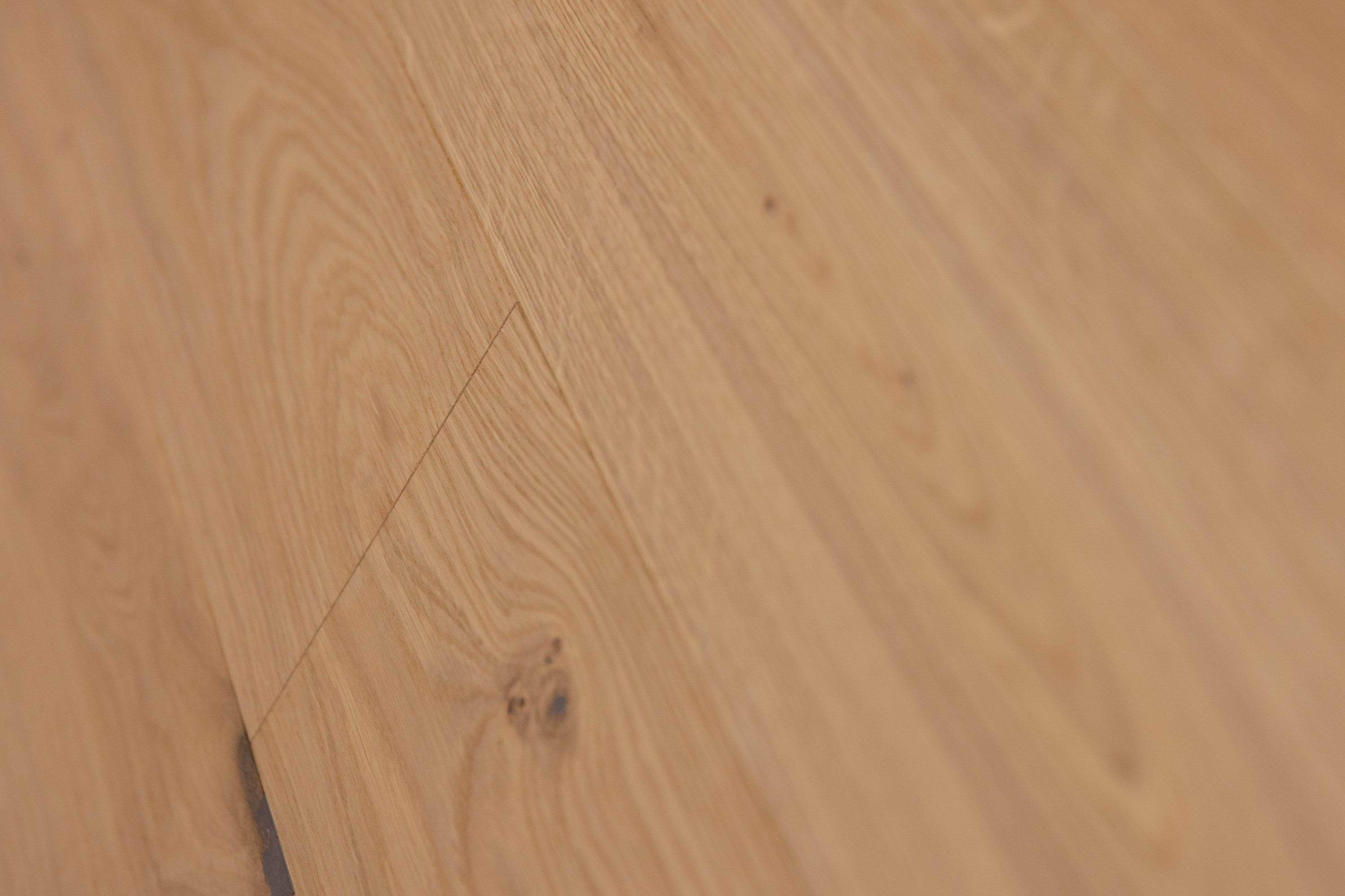 Dąb Rustic New White olej UV, szczotka, faza V4